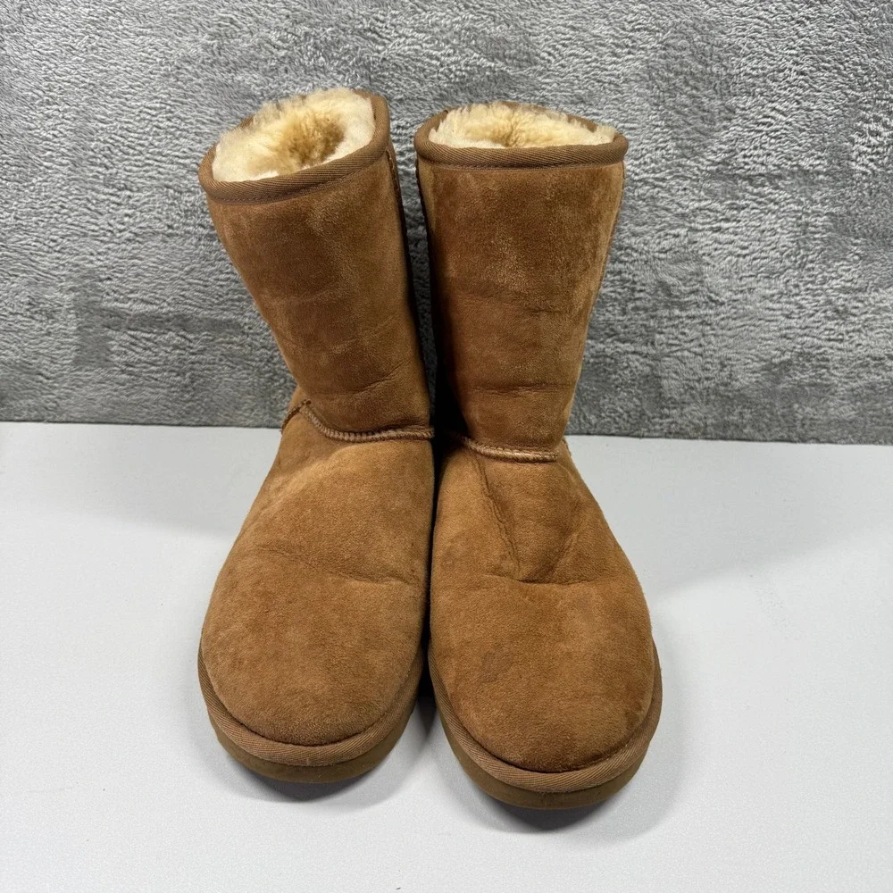 UGG Classic Short II Chestnut Suede Sheepskin Boots 1016223 Womens 9